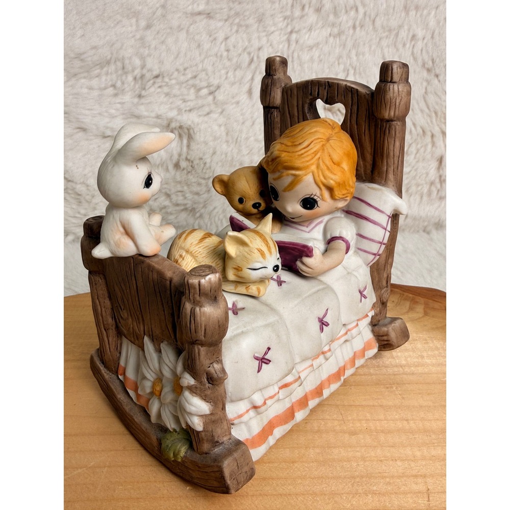 Vintage 1985 Jody Bergsma UCGC Musical Figurine Girl in Bed with Animals Cat